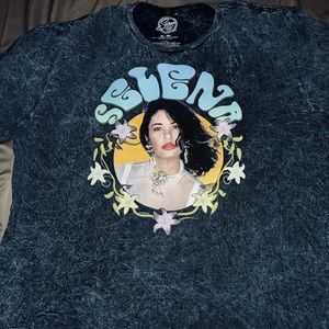 Forever 21 men Selena shirt